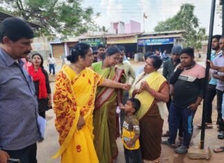 नपाध्यक्ष नोटिस जारी करने के दिए निर्देश गोबर नालियों में बहाने की शिकायत पर नपाध्यक्ष ने नोटिस जारी करने के दिए निर्देश