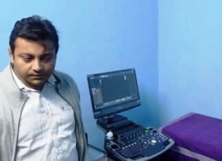 कलेक्टर बंसल ने किया हॉस्पिटल सहित रेल्वे स्टेशन का आकस्मिक निरीक्षण कलेक्टर बंसल ने किया हॉस्पिटल सहित रेल्वे स्टेशन का आकस्मिक निरीक्षण