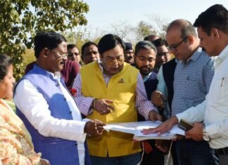 कोडार बांध के समीप ग्राम बिरबिरा में बनेगा भव्य फिल्म सिटी,संस्कृति मंत्री भगत ने किया निरीक्षण कोडार बांध के समीप ग्राम बिरबिरा में बनेगी भव्य फिल्म सिटी