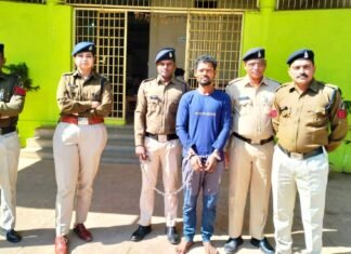 हजारीबाग झारखण्ड में पकड़ाया जिला जेल से फरार बंदी हजारीबाग झारखण्ड में पकड़ाया जिला जेल से फरार बंदी