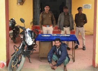 रिटायर्ड शिक्षक से 01 लाख 30 हजार रुपए के उठाईगिरी मामले मे 02 आरोपी गिरफ्तार रिटायर्ड शिक्षक से 01 लाख 30 हजार रुपए के उठाईगिरी मामले मे 02 गिरफ्तार