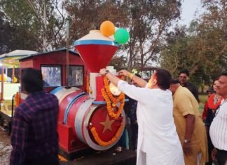 बच्चों के मनोरंजन के लिए संजय कानन में फिर से दौड़ेगी टाॅय ट्रेन बच्चों के मनोरंजन के लिए संजय कानन में फिर से दौड़ेगी टाॅय ट्रेन