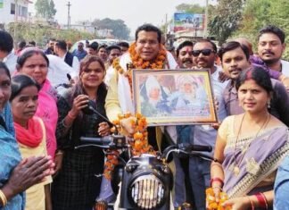 प्रदेश कांग्रेस कमेटी के प्रदेशाध्यक्ष का हुआ भव्य स्वागत प्रदेश कांग्रेस कमेटी के प्रदेशाध्यक्ष का हुआ भव्य स्वागत