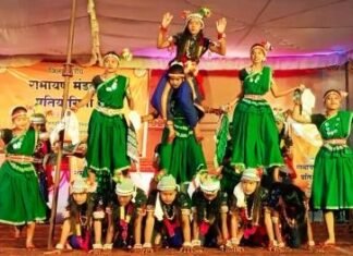 सिरपुर महोत्सव में लोकरंग अर्जुंदा ने दर्शकों की खूब तालियाँ बटोरी सिरपुर महोत्सव में लोकरंग अर्जुंदा ने दर्शकों की खूब तालियाँ बटोरी