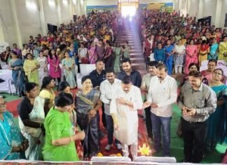 पोषण जागरूकता सह महिला जागृति शिविर मे उत्कृष्ट कार्य करने वाली महिलाओं का किया सम्मान संसदीय सचिव ने पोषण जागरूकता सह महिला जागृति शिविर