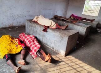 गढ़फुलझर ईंट भट्ठा में काम वाले पाँच श्रमिक की मृत्यु एक गभीर रूप से घायल ईंट भट्ठा में काम वाले पाँच श्रमिक की मृत्यु एक गभीर रूप से घायल