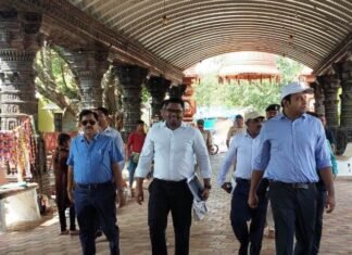 भेंट-मुलाकात ग्राम कड़ार में स्थल चिन्हांकन व निरीक्षण में पहुंचे कलेक्टर,अधिकारियों को दिए निर्देश भेंट-मुलाकात ग्राम कड़ार में स्थल चिन्हांकन व निरीक्षण में पहुंचे कलेक्टर