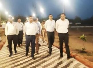 बलौदाबाजार वनमंडल के विभिन्न स्थलों का आकस्मिक निरीक्षण किया प्रधान मुख्य वन संरक्षक ने बलौदाबाजार वनमंडल का आकस्मिक निरीक्षण किया प्रधान मुख्य वन संरक्षक ने