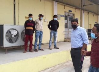 कोविड़ की तैयारी का जायजा लेने मंडी कोविड़ हॉस्पिटल पहुँचे कलेक्टर रजत बंसल कोविड़ की तैयारी का जायजा लेने मंडी कोविड़ हॉस्पिटल पहुँचे कलेक्टर बंसल