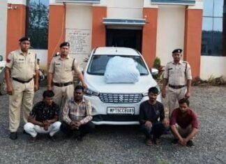 दो अलग-अलग प्रकरणों में 60.340 किलो गांजा जप्त, 06 अंतर्राज्यीय तस्कर गिरफ्तार दो प्रकरण में 60.340 किलो गांजा जप्त, 06 अंतर्राज्यीय तस्कर हुए गिरफ्तार