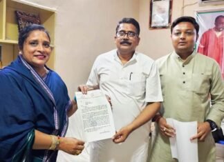 नपाध्यक्ष ने सांसद से पूछा कि केन्द्र सरकार और सांसद मद से क्षेत्र के विकास में क्या उपलब्धि है ? नपाध्यक्ष ने सांसद से पूछा कि केन्द्र सरकार और सांसद मद से क्षेत्र के विकास में क्या उपलब्धि है ?