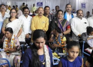 हर दिव्यांगजन को मिलेगा शासन की योजनाओं का लाभ : संसदीय सचिव विनोद चंद्राकर हर दिव्यांगजन को मिलेगा शासन की योजनाओं का लाभ संसदीय सचिव चंद्राकर