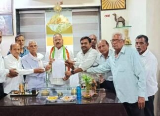 कुर्मी समाज के सामाजिक भवन में होगा सुविधाओं का विस्तार,संसदीय सचिव ने की तीन लाख देने की घोषणा कुर्मी समाज के सामाजिक भवन में होगा सुविधाओं का विस्तार