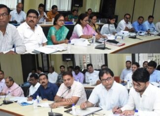 जिला प्रभारी मंत्री साहू ने की ज़िला स्तरीय विभागीय गतिविधियों एवं निर्माण कार्यों की समीक्षा जिला प्रभारी मंत्री ने की विभागीय गतिविधियों एवं निर्माण कार्यों की समीक्षा