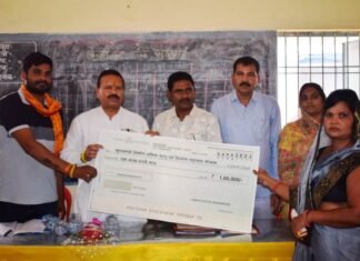 श्रम विभाग की योजनाओं का लाभ उठाने का किया आव्हान संसदीय सचिव ने श्रम विभाग की योजनाओं का लाभ उठाने का किया आव्हान संसदीय सचिव ने