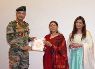 मास्क टीवी के बढ़ते कदम को आर्मी ने सराहा,ओये जस्सी ओये के गीतकार संगीतकार को मिला अवॉर्ड मास्क टीवी के बढ़ते कदम को आर्मी ने सराहा