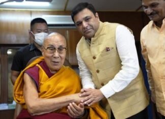 बौद्ध धर्मगुरु दलाई लामा को 36गढ़ आने के लिए दिया न्यौता CM बघेल ने बौद्ध धर्मगुरु दलाई लामा को 36गढ़ आने के लिए दिया न्यौता CM बघेल ने