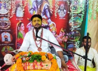 शिव पुराण कथा श्रवण करने के लिए रोजाना शामिल हो रहे है हजारों शिवभक्त शिव पुराण कथा श्रवण करने के लिए रोजाना शामिल हो रहे है हजारों शिवभक्त