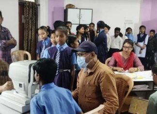 350 छात्रों का निःशुल्क नेत्र परीक्षण कर 140 को चश्मा के लिए किया गया चिन्हांकित 350 छात्रों का निःशुल्क किया गया नेत्र परीक्षण