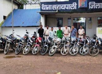 चोरी की 15 बाइक के साथ 02 शातिर बाइक चोरो को पुलिस ने किया गिरफ्तार चोरी की 15 बाइक के साथ 02 शातिर बाइक चोरो को पुलिस ने किया गिरफ्तार