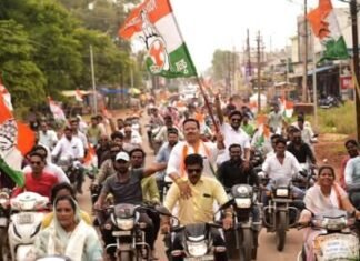 संसदीय सचिव की अगुवाई में निकली कांग्रेस की भरोसा यात्रा,गिनाईं भूपेश सरकार की उपलब्धियां संसदीय सचिव की अगुवाई में निकली कांग्रेस की भरोसा यात्रा