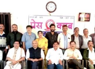 स्व. हेमंत राठौड़ की स्मृति में पत्रकारों का किया गया सम्मान स्व. हेमंत राठौड़ की स्मृति में पत्रकारों का किया गया सम्मान