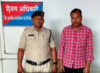 डिक्की से हुई एक लाख ₹ की चोरी मामले में एक व्यक्ति गिरफ्तार डिक्की से हुई एक लाख ₹ की चोरी मामले में एक व्यक्ति गिरफ्तार