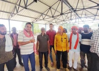 क्षेत्र के किसान अपनी उपज मंडी में ही बेचें: जुगनू चंद्राकर क्षेत्र के किसान अपनी उपज मंडी में ही बेचें: जुगनू चंद्राकर