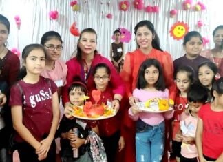 सिंधु भवन मे समाज की महिलाओ ने आयोजन किया समर केंप का सिंधु भवन मे समाज की महिलाओ ने आयोजन किया समर केंप का