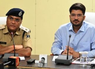 बलौदाबाजर आगजनी की घटना में करीब 12 करोड़ क्षति होने का अनुमान बलौदाबाजर आगजनी की घटना में करीब 12 करोड़ क्षति होने का अनुमान