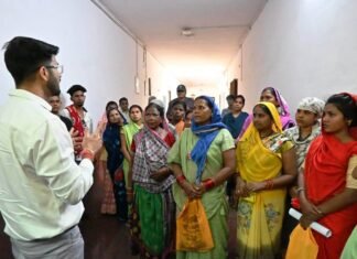 बलौदाबाजार-भाटापारा जिला कार्यालय सुचारू रूप से हो रहा है संचालित बलौदाबाजार-भाटापारा जिला कार्यालय में सुचारू रूप से हो रहा है संचालित