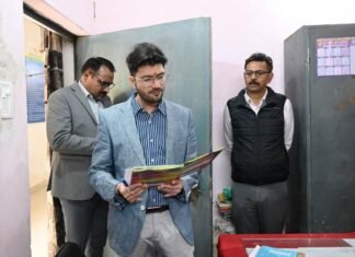 21अधिकारी -कर्मचारियों को कारण बताओ नोटिस जारी करने के निर्देश 21अधिकारी -कर्मचारियों को कारण बताओ नोटिस जारी करने के निर्देश