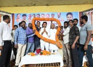 नगरजनों के विश्वास पर खरा उतरने का करूंगा प्रयास : निखिलकांत नगरजनों के विश्वास पर खरा उतरने का करूंगा प्रयास : निखिलकांत