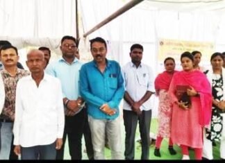 पंचायत सचिव अपनी मांगों को लेकर अनिश्चितकालीन हड़ताल पर पंचायत सचिव अपनी मांगों को लेकर अनिश्चितकालीन हड़ताल पर