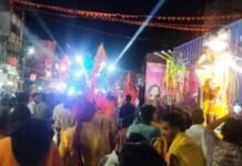 हनुमान जन्मोत्सव पर निकली शोभायात्रा, गूंजे जयकारे हनुमान जन्मोत्सव पर निकली शोभायात्रा, गूंजे जयकारे