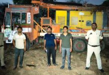 बिना अनुमति बोर खनन पर कार्रवाई,वाहन जप्त