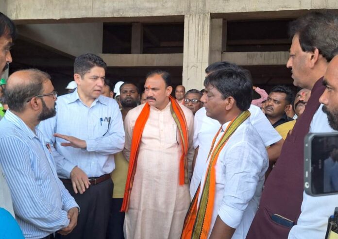 निर्माणाधीन मेडिकल कॉलेज की प्रगति व गुणवत्ता का जायज़ा लिया मंत्री ने