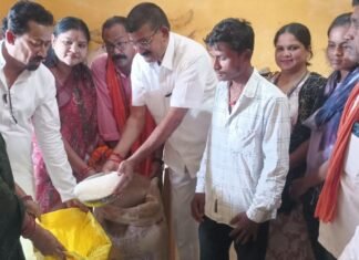 बीज विकास निगम अध्यक्ष ने इमलीभाठा में किया चावल उत्सव का शुभारंभ बीज विकास निगम अध्यक्ष ने इमलीभाठा में किया चावल उत्सव का शुभारंभ