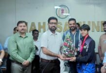 अंतरराष्ट्रीय बास्केटबाल खिलाड़ी दिव्या किया सम्मान कलेक्टर लहंगे ने