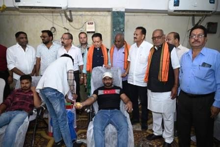 रक्तदान केवल एक सेवा नहीं बल्कि जीवन की अमूल्य लौ है:-डॉ अग्रवाल