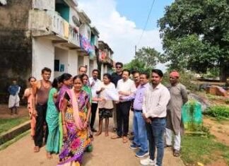 नयापारा क्षेत्र में निरीक्षण के दौरान उठी सफाई व आधारभूत सुविधाओं की मांग नयापारा क्षेत्र में निरीक्षण के दौरान उठी सफाई व आधारभूत सुविधाओं की मांग