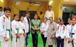 “किशोर बालिकाओं के लिए आत्मरक्षा प्रशिक्षण: सशक्तिकरण की दिशा में एक कदम” "किशोर बालिकाओं के लिए आत्मरक्षा प्रशिक्षण: देव संस्कृति विद्यालय में