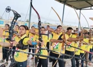 तीरंदाजी में चमका महासमुंद: 23 खिलाड़ियों ने राष्ट्रीय खेल अकादमियों में बनाई जगह तीरंदाजी में चमका महासमुंद: 23 खिलाड़ी राष्ट्रीय खेल अकादमियों में शामिल
