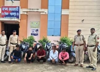 मोटर साइकिल गिरोह का भंडाफोड़: चोरी की 13 गाड़ियां जब्त, पांच आरोपी गिरफ्तार मोटर साइकिल गिरोह का भंडाफोड़ पांच आरोपी गिरफ्तार