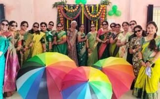 प्रेस क्लब की महिलाओं ने सावन महोत्सव में रचाई रंगारंग सांस्कृतिक छटा प्रेस क्लब की महिलाओं ने सावन महोत्सव में रचाई रंगारंग सांस्कृतिक छटा