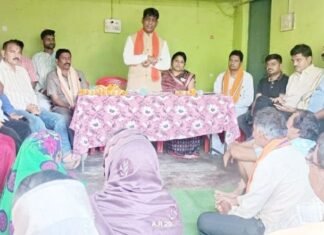 नुआपाड़ा विधानसभा उपचुनाव में विधायक सिन्हा ने भाजपा प्रत्याशी के लिए किया जनसंपर्क नुआपाड़ा उपचुनाव में विधायक सिन्हा ने भाजपा प्रत्याशी के लिए किया जनसंपर्क