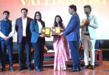 “बेस्ट इनोवेशन अवार्ड” से सम्मानित हुए मृणाल व ओजल “बेस्ट इनोवेशन अवार्ड” से सम्मानित हुए मृणाल व ओजल