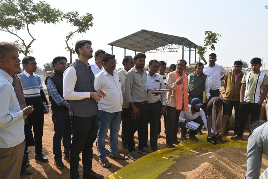 जिले में अब तक 61426 मेट्रिक टन धान की खरीदी