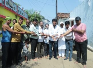 वार्ड 16 में नपाध्यक्ष ने किया सीसी रोड का भूमिपूजन वार्ड क्रमांक 16 में नपाध्यक्ष ने किया सीसी रोड का भूमिपूजन