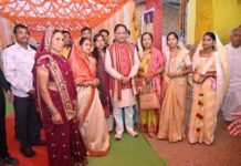 मुख्यमंत्री विष्णुदेव साय का सलखंड दौरा, महालक्ष्मी पूजन में शामिल मुख्यमंत्री विष्णुदेव साय का सलखंड दौरा, महालक्ष्मी पूजन में शामिल